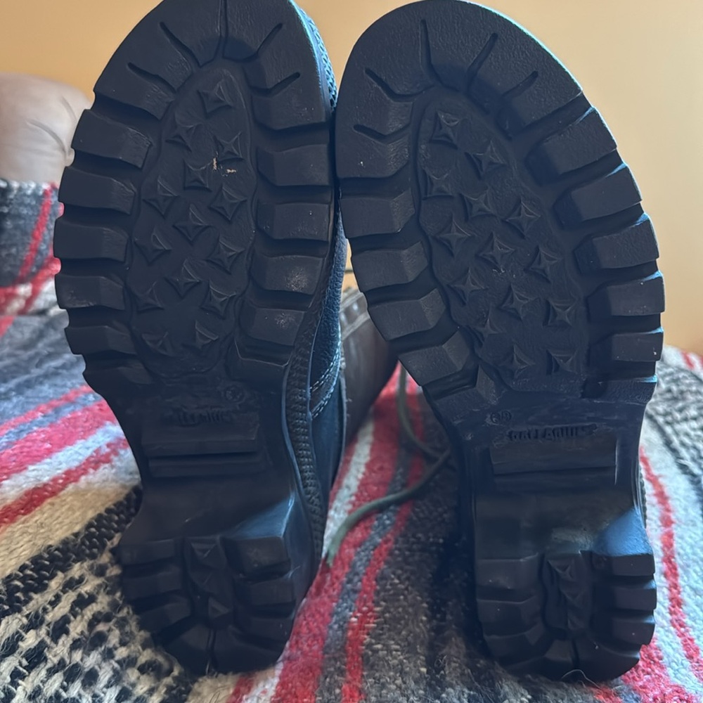 Palladium Boot - Picture 9 of 9